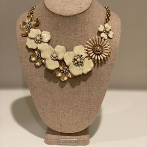 Stella & Dot Bloom Necklace
